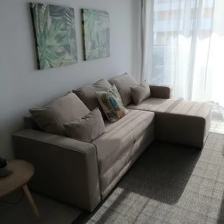 Sunny Apartment *